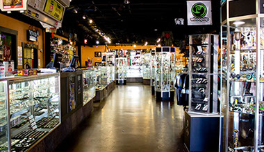 Puff N Stuff Smoke Shop - Store Photos