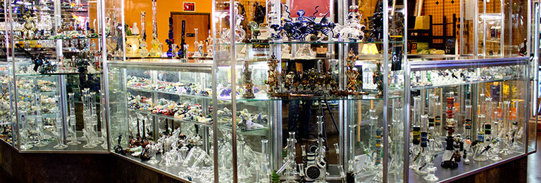 Puff N Stuff Smoke Shop - Store Photos