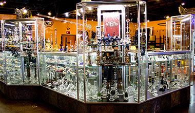 Puff N Stuff Smoke Shop - Store Photos