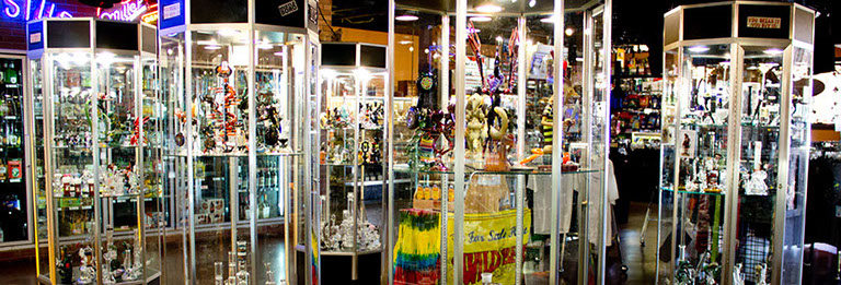 Puff N Stuff Smoke Shop - Store Photos